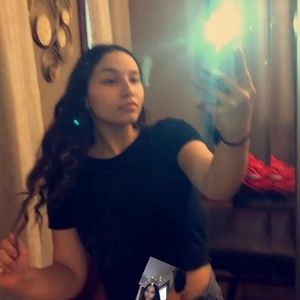 Meet your Posher, Janetsy